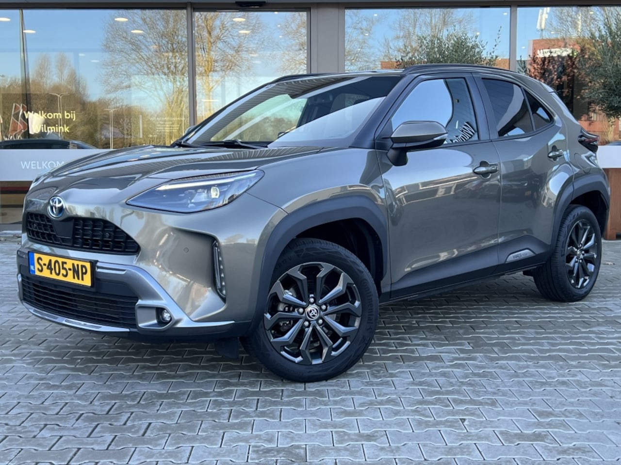 Toyota Yaris Cross - 1.5 Hybrid Explore | Parkeersensoren V+A | Stoelverwarming - AutoWereld.nl