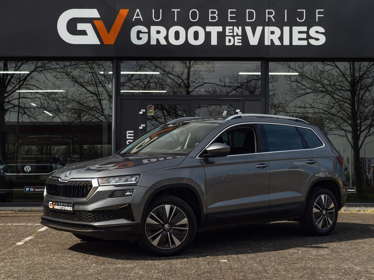 Skoda Karoq - 1.5 TSI ACT Business Edition Plus|LED|CarPlay|Cam - AutoWereld.nl