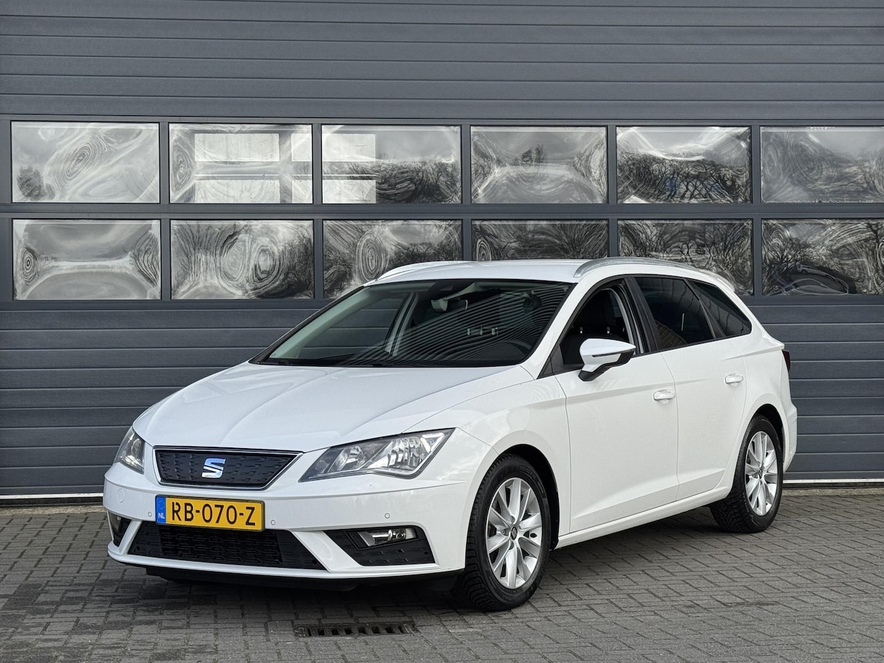SEAT Leon ST - 1.0 ECOTSI STYLE BUSINESS INTENSE I AUTOMAAT I CLIMATE CONTROL I APPLE CARPLAY I CRUISE CO - AutoWereld.nl