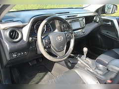 Toyota RAV4 - 2.0 VVT-i 151pk AWD Aut Executive Business