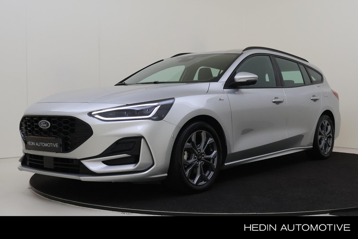 Ford Focus Wagon - 1.0 EcoBoost Hybrid ST Line 1.0 EcoBoost Hybrid ST Line - AutoWereld.nl