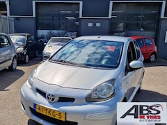 Toyota Aygo - 1.0 VVT-i Aspiration AIRCO APK APRIL 2027
