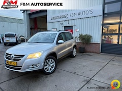 Volkswagen Tiguan - 1.4 TSI Comfort&Design Airco, trekhaak, pano, navi