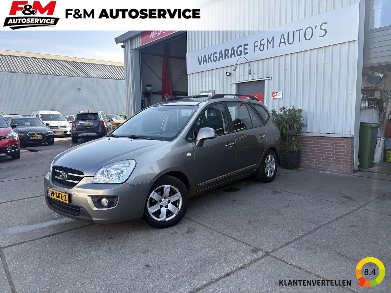 Kia Carens - 2.0 CVVT X-ecutive 2.0 CVVT X-ecutive - AutoWereld.nl