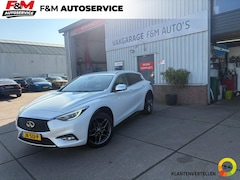 Infiniti Q30 - 1.6t Premium Tech 360, stoelverwarming, memory, trekhaak