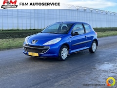 Peugeot 206 - 1.1 XR