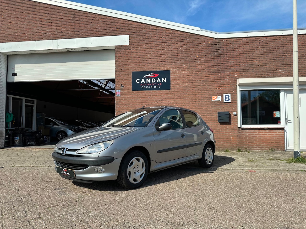 Peugeot 206 - 1.4 Gentry | Automaat | Lage Kilometerstand - AutoWereld.nl