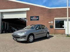 Peugeot 206 - 1.4 Gentry | Automaat | Lage Kilometerstand