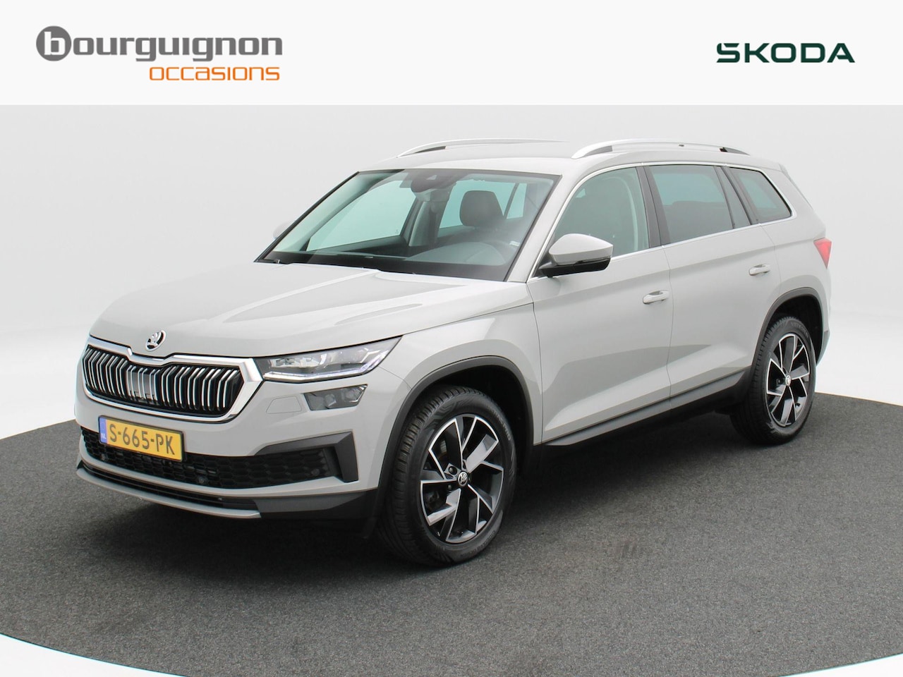 Skoda Kodiaq - 1.5 TSi 150 Pk Automaat Business Edition Plus | Trekhaak | Stoelverwarming | Camera | Clim - AutoWereld.nl