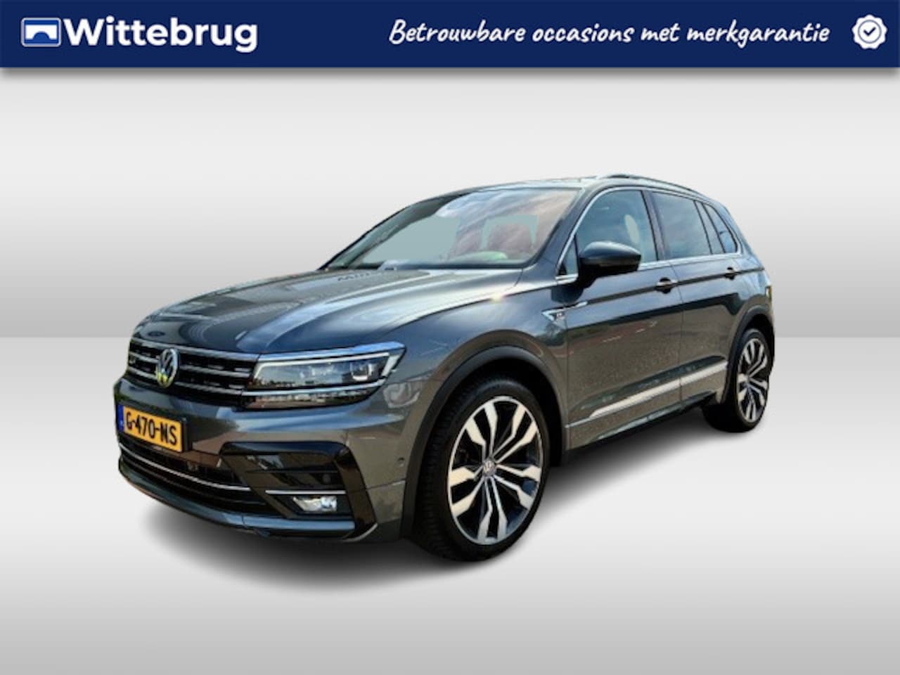 Volkswagen Tiguan - 1.5 TSI ACT Highline / R-line / Panodak/ Trekhaak wegklapbaar / Navi / Carplay - AutoWereld.nl