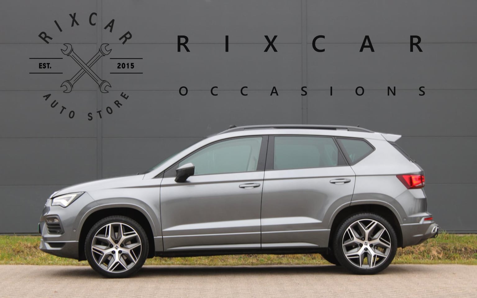 SEAT Ateca - 1.5 TSI FR BusinessIntense Automaat Panodak Trekhaak - AutoWereld.nl