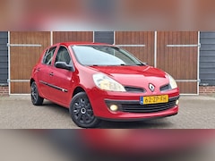 Renault Clio - 1.2-16V Special Line, Distributieriem vervangen, Bluetooth, NAP,