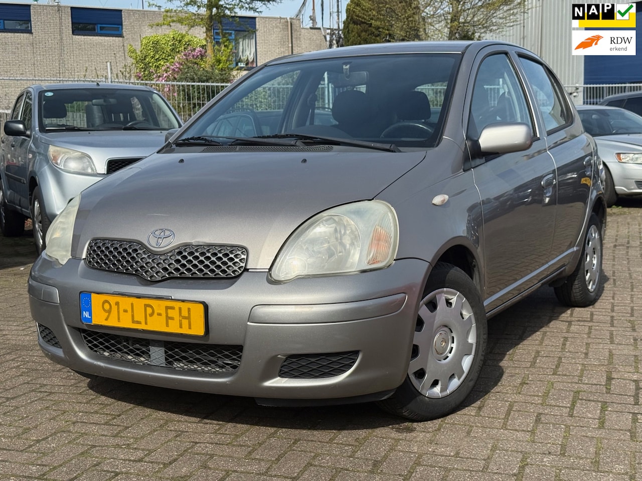 Toyota Yaris - 1.0 VVT-i Sol | Automaat | AC |Nwe apk - AutoWereld.nl