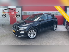 Volkswagen T-Roc - 1.0 TSI Style Business CARPLAY / NAVI / AIRCO / ACC / PDC / BLUETOOTH / CRUISE / NL-AUTO