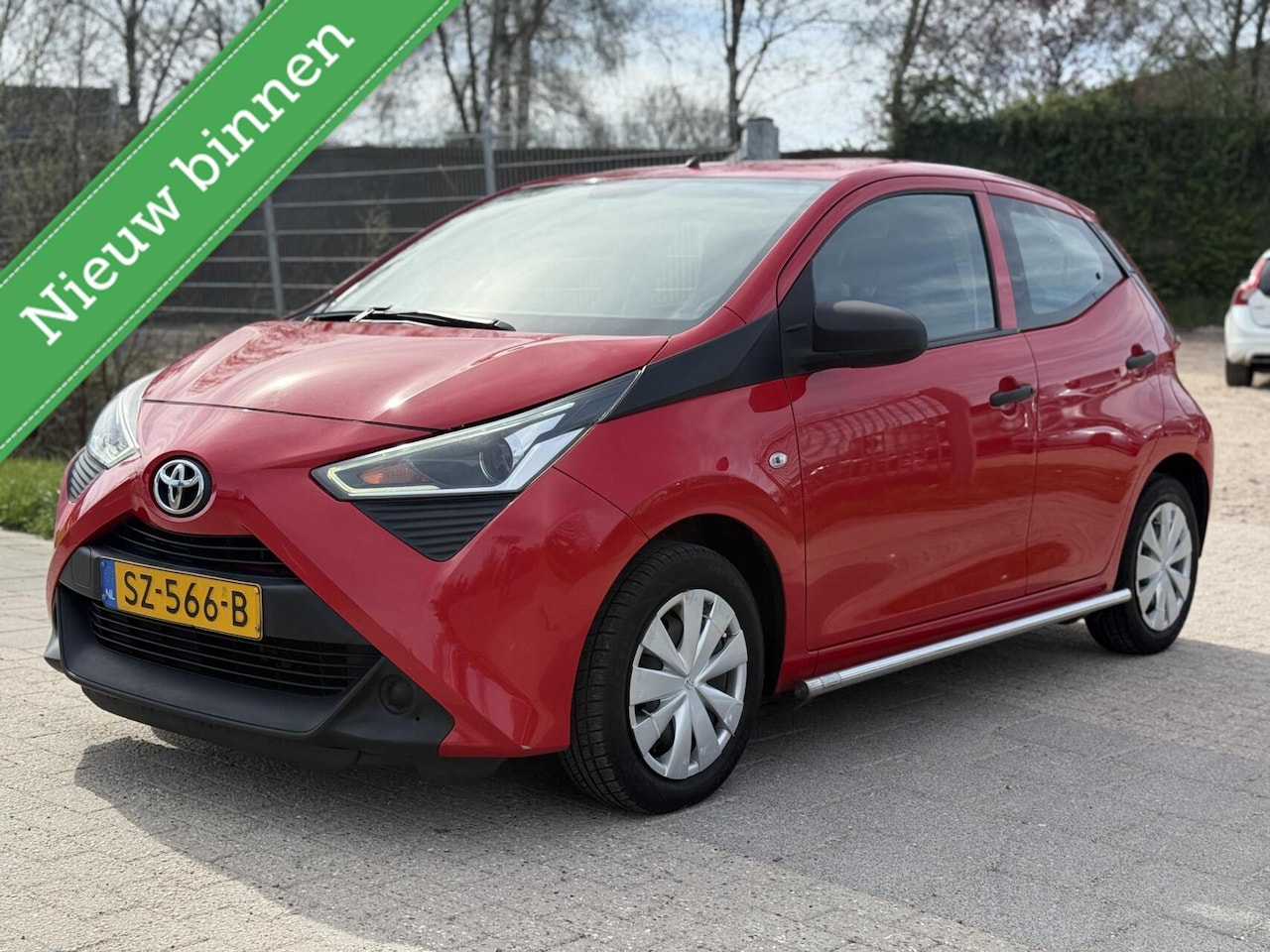 Toyota Aygo - 1.0 VVT-i x-fun 1E EIGENAAR AIRCO CRUISE SIDEBARS - AutoWereld.nl