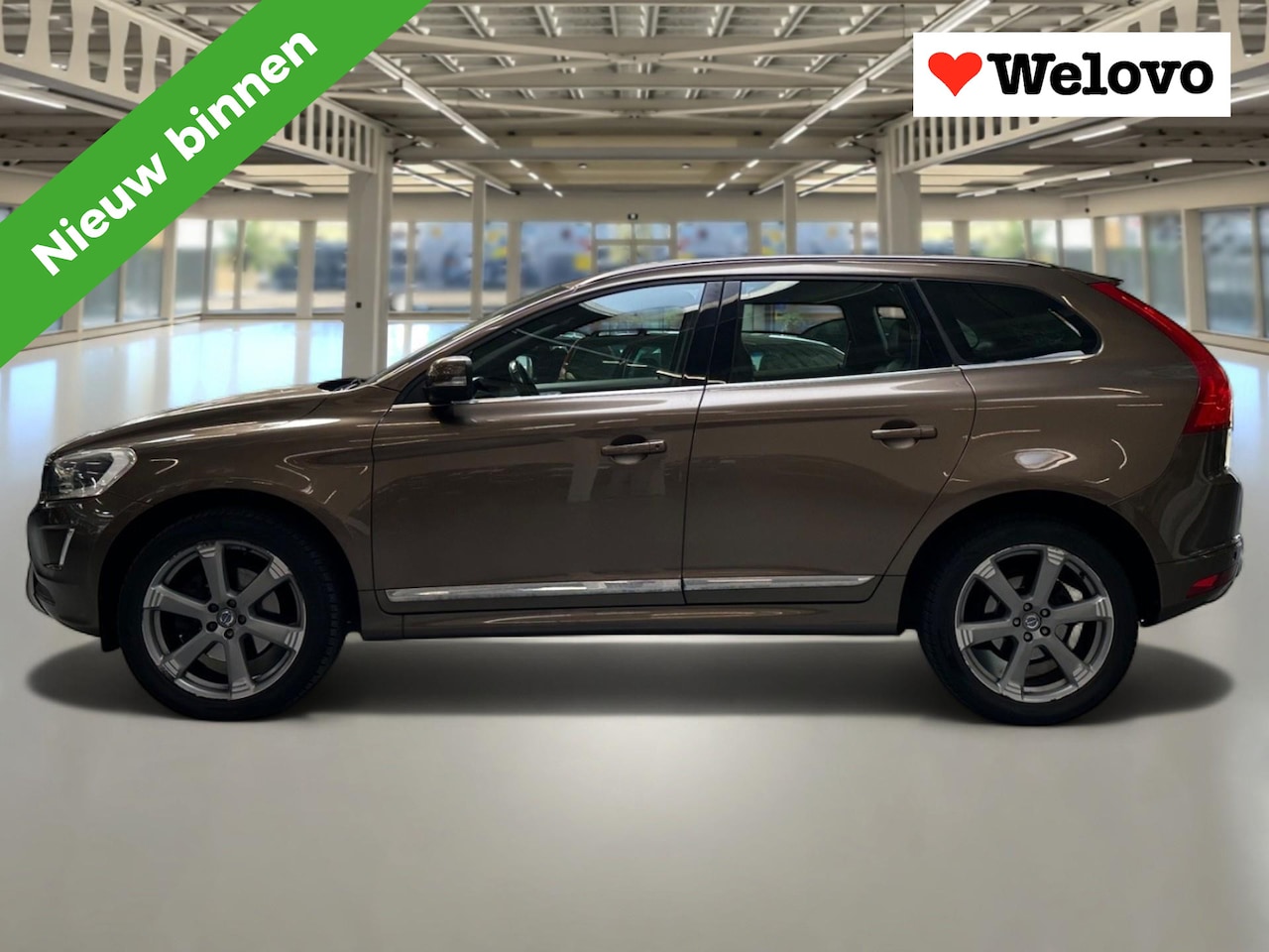 Volvo XC60 - 2.0 D4 FWD Summum Trekhaak, Navi+Camera, Harman Kardon, etc etc... - AutoWereld.nl