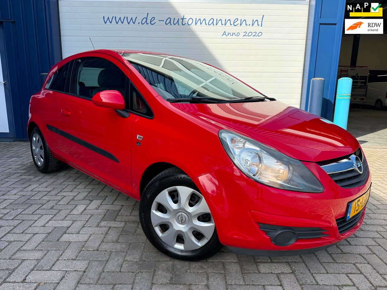 Opel Corsa - 1.2-16V 111th Edition 3-drs / AIRCO / CRUISE / 1e EIGENAAR - AutoWereld.nl
