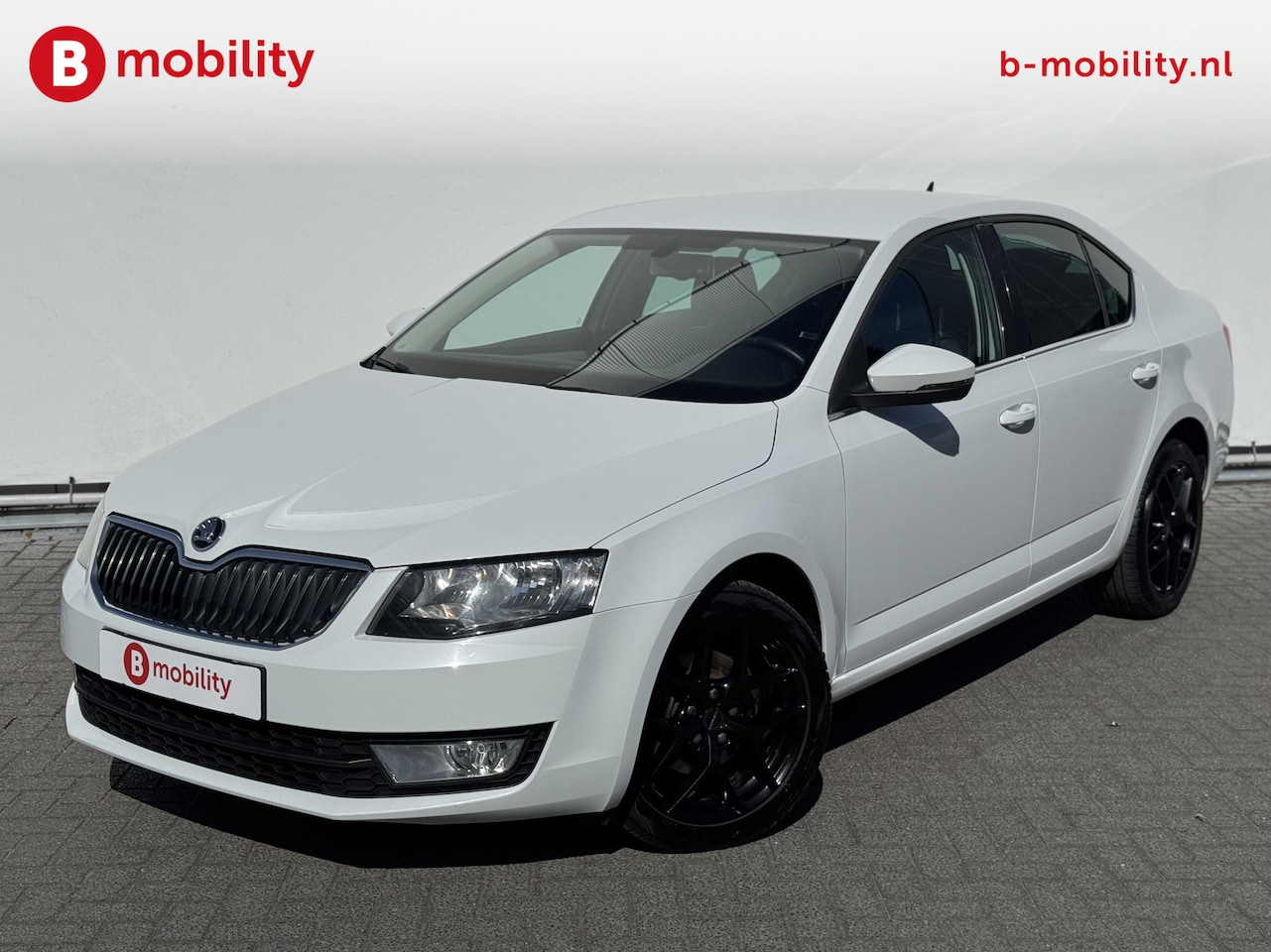 Skoda Octavia - 1.4 TSI Greentech Ambition Businessline Trekhaak 1.500KG | Verwarmde voorstoelen | DAB | C - AutoWereld.nl