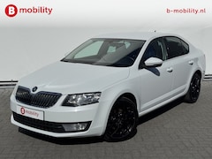 Skoda Octavia - 1.4 TSI Greentech Ambition Businessline Trekhaak 1.500KG | Verwarmde voorstoelen | DAB | C