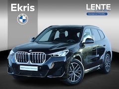 BMW X1 - sDrive20i M Sportpakket/ Elektrische Trekhaak/ Sportstoelen/ Sportstoelen/ Getint Glas/ Ac