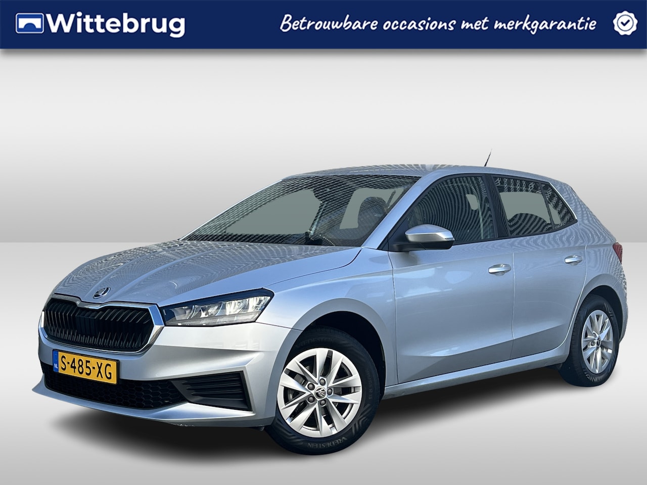 Skoda Fabia - 1.0 TSI Ambition / Navigatie / App connect / parkeersensoren / Lichtmetaal 15 inch / ** - AutoWereld.nl