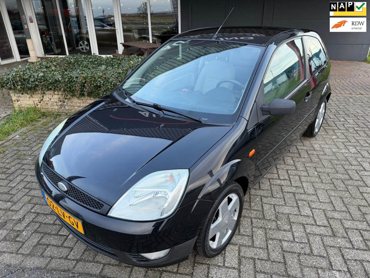 Ford Fiesta - 1.25-16V Centennial AIRCO/ELEK PACK/LMV APK+NAP - AutoWereld.nl