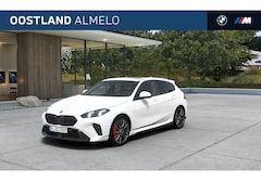 BMW 1-serie - 120 M Sport Automaat / Panoramadak / Sportstoelen / Achteruitrijcamera / M Adaptief onders