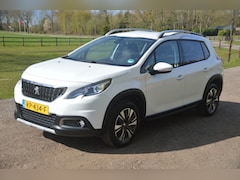 Peugeot 2008 - 1.2 PureTech Allure Clima Cruise PDC Navi