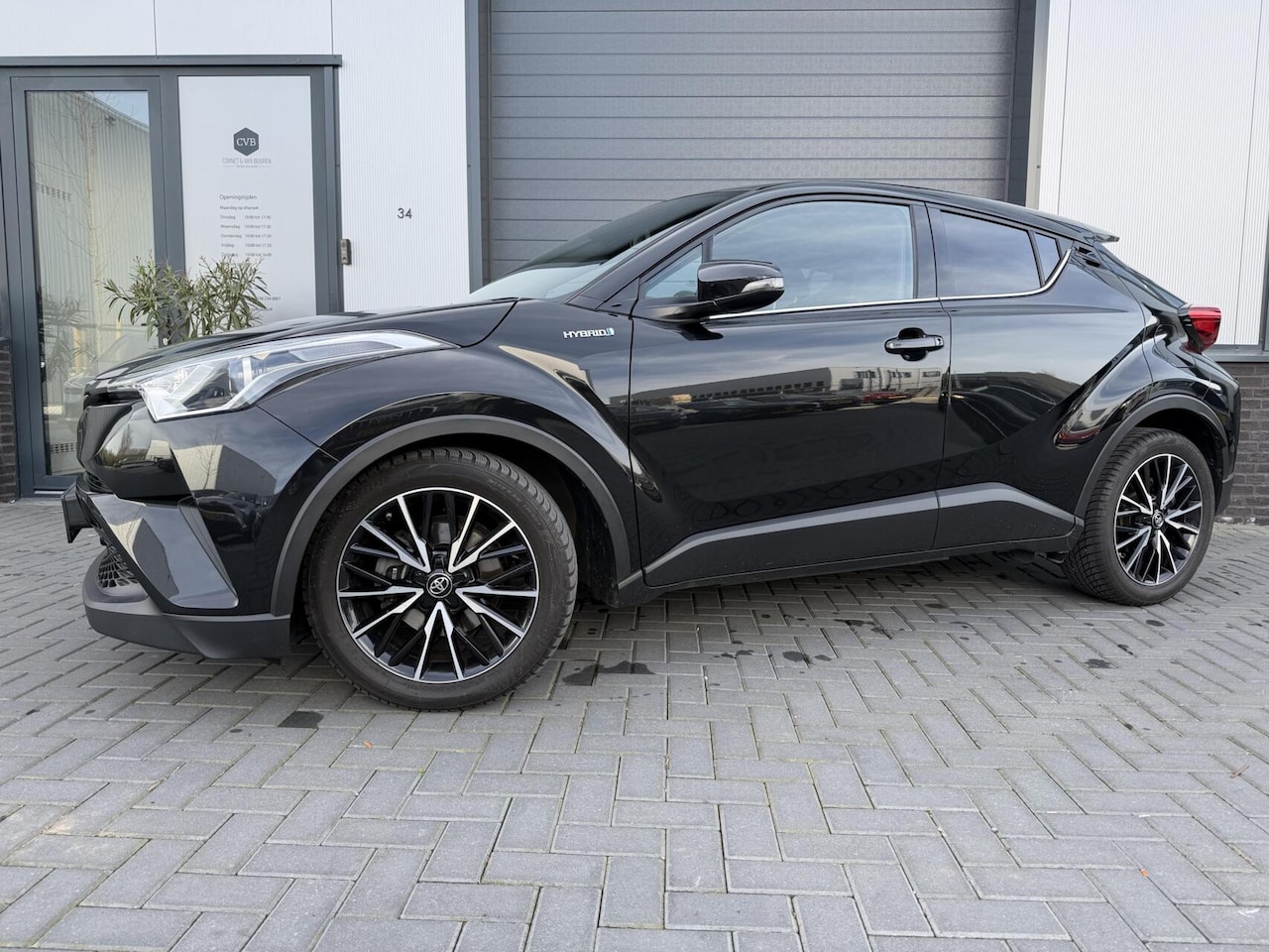 Toyota C-HR - 1.8 Hybrid Energy CARPLAY|ANDROID AUTO|ALLSEASON - AutoWereld.nl