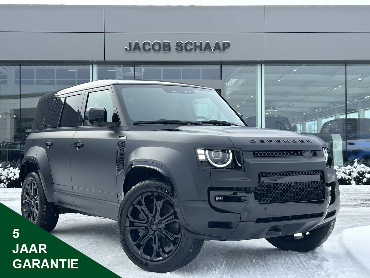 Land Rover Defender 110 - 4.4 P635 110 OCTA BLACK | NIEUW - 0 km | Direct leverbaar | 6D Dynamics-luchtvering | - AutoWereld.nl