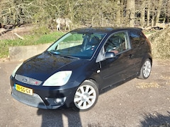Ford Fiesta - 2.0-16V ST
