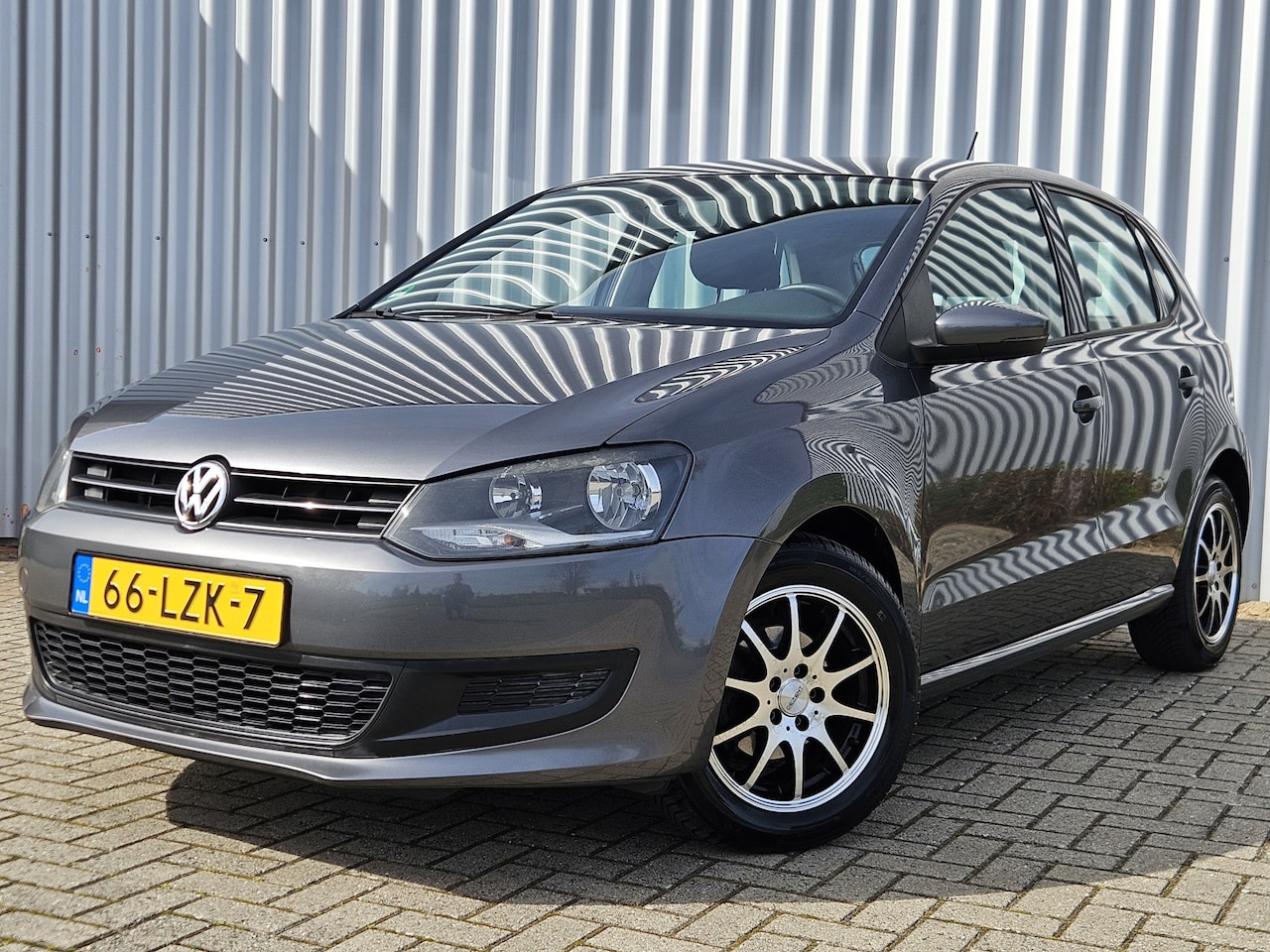 Volkswagen Polo - 1.2 TSI Comfortline /Automaat/Cruise/5Deurs/Airco! - AutoWereld.nl