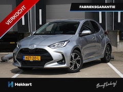 Toyota Yaris - Dynamic 1.5 Hybrid 115pk Automaat 16''LM | STOELVERW. VOOR | ADAPT. CRUISE | DAB | PDC + C