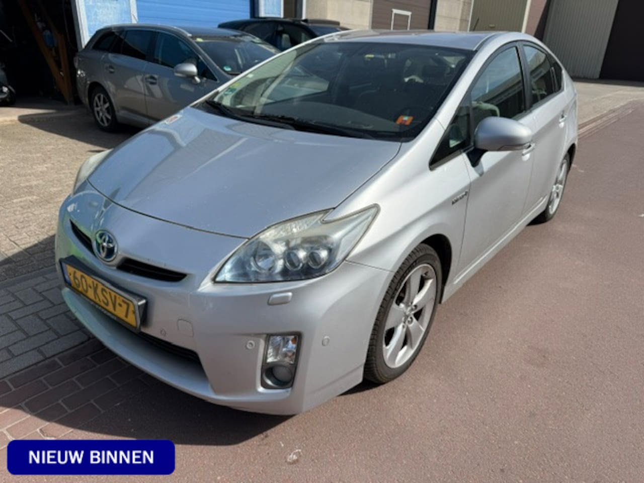 Toyota Prius - 1.8 Dynamic 2010 Navigatie Camera Keyless 17" LMV Toyota dealer onderhouden met boekjes en - AutoWereld.nl
