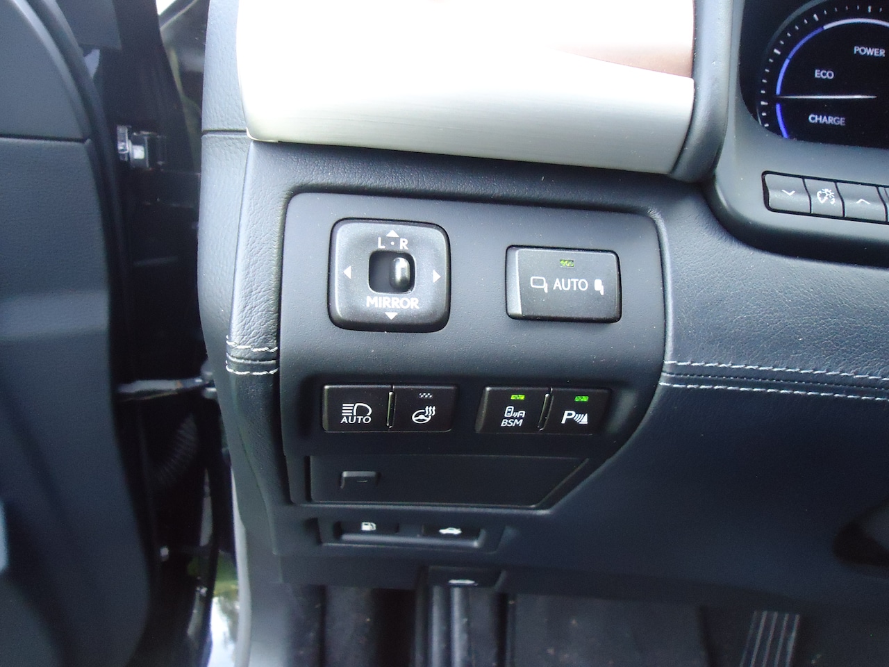 Lexus LS - 600h L. President 4p. unieke nederlandse auto