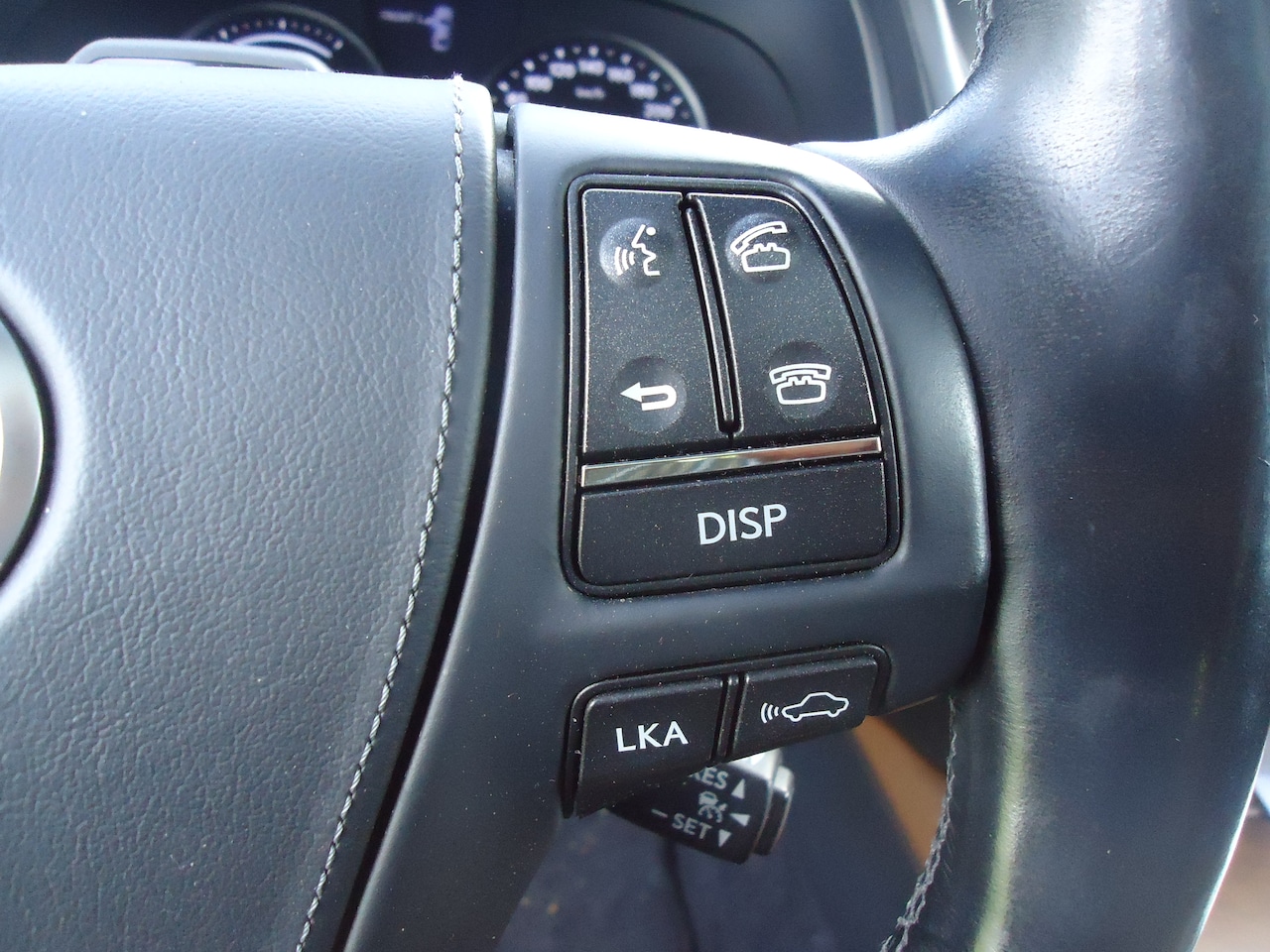 Lexus LS - 600h L. President 4p. unieke nederlandse auto