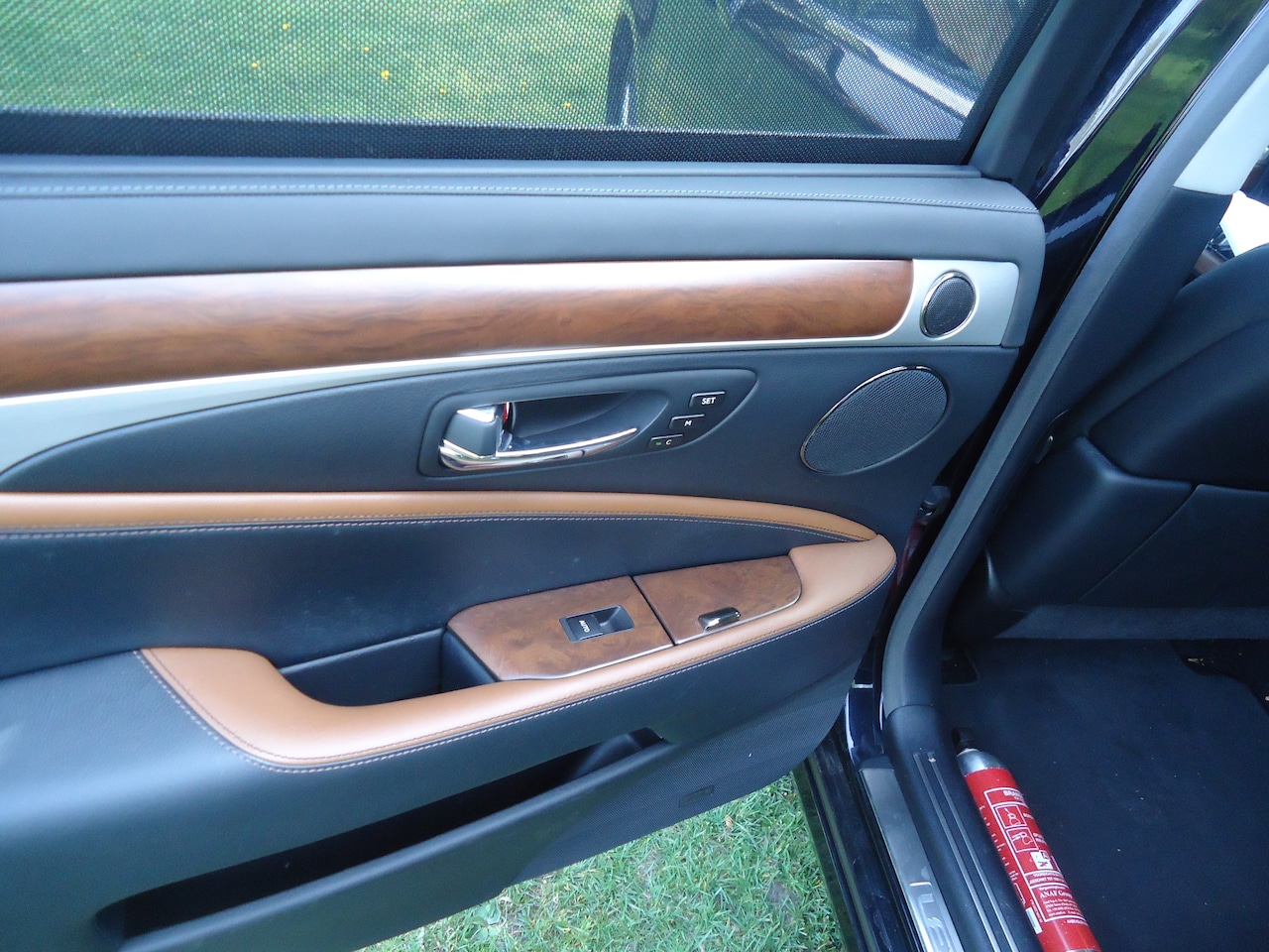Lexus LS - 600h L. President 4p. unieke nederlandse auto