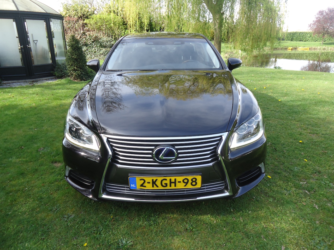 Lexus LS - 600h L. President 4p. unieke nederlandse auto