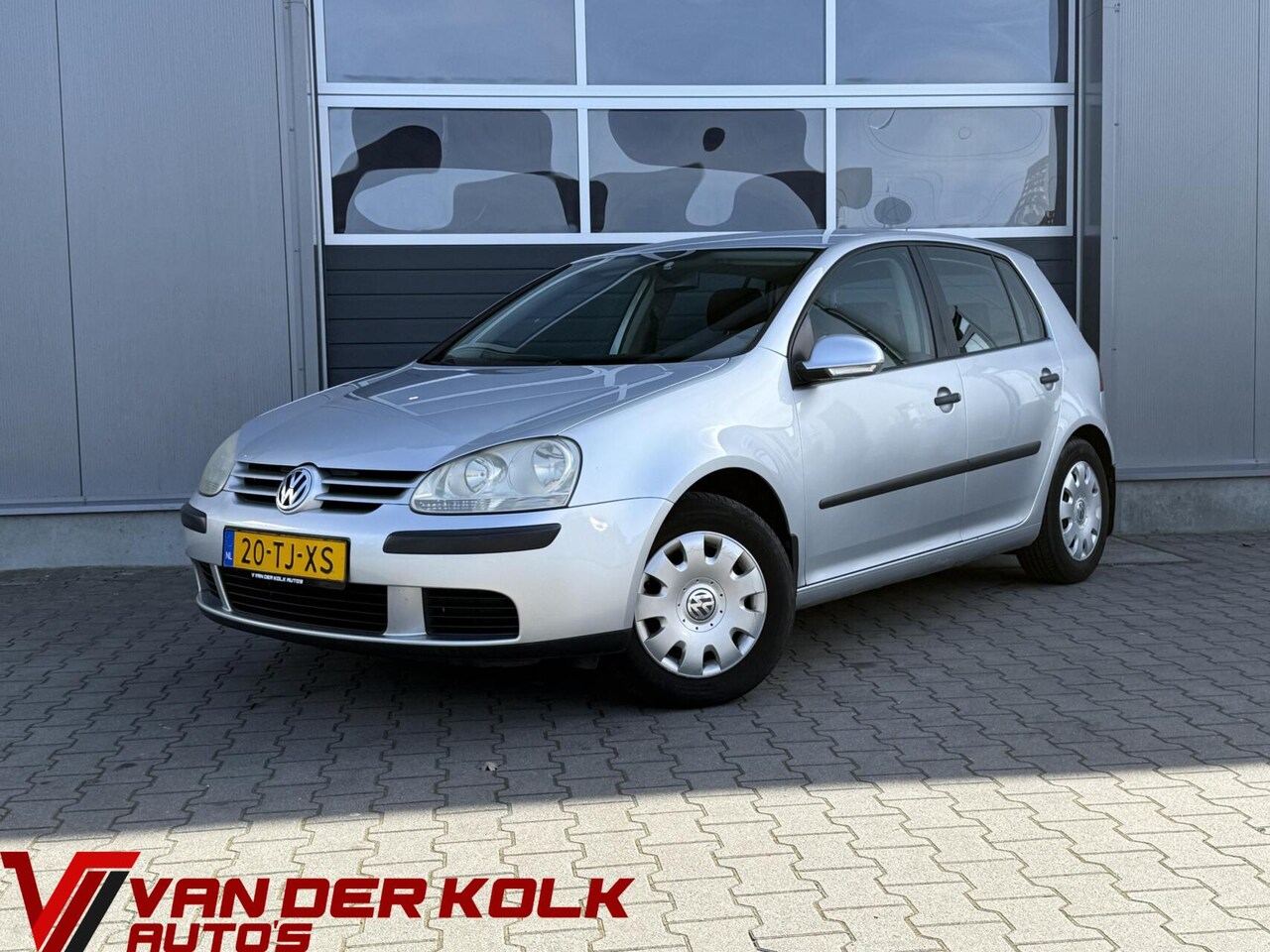 Volkswagen Golf - 1.6 FSI Turijn | Nieuwe Ketting | Nieuwe APK | Cruise | Climate | Trekhaak - AutoWereld.nl