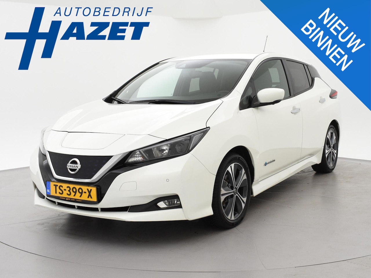 Nissan LEAF - N-CONNECTA 40 kWh + 360 CAMERA | STOELVERW. | CARPLAY | NAVIGATIE | 17 INCH | STUURVERWARM - AutoWereld.nl