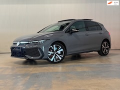 Volkswagen Golf - 1.5 eHybrid GTE | HUD | PANO | NARDO GREY | CAMERA | AMBIANCE