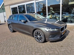 Volvo V60 - 2.0 B3 Momentum automaat Advantage trekhaak