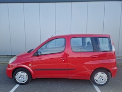 Toyota Yaris Verso - 1.3-16V VVT-i Luna E