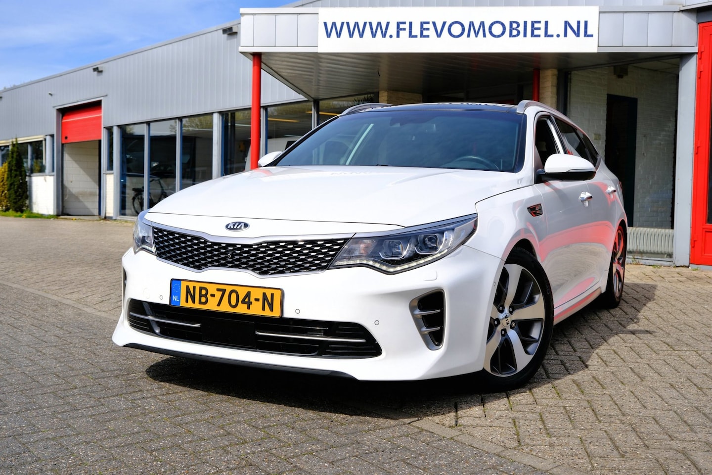 Kia Optima Sportswagon - 1.7 CRDi GT-Line Aut. Pano|Leder|HarmanKardon|LMV - AutoWereld.nl