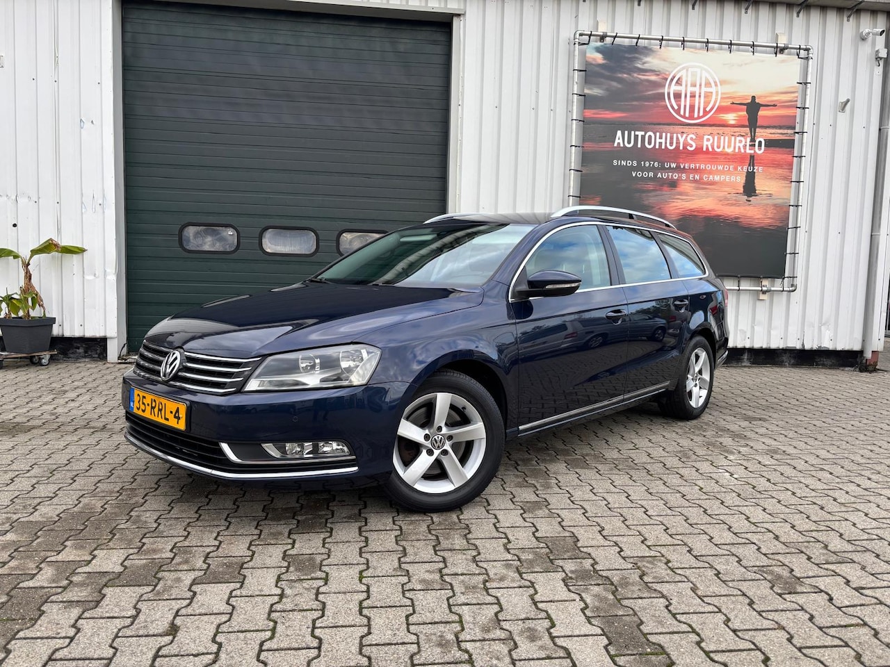 Volkswagen Passat Variant - Automaat BlueMotion APK DEALER CAR 1400KG .   . - AutoWereld.nl