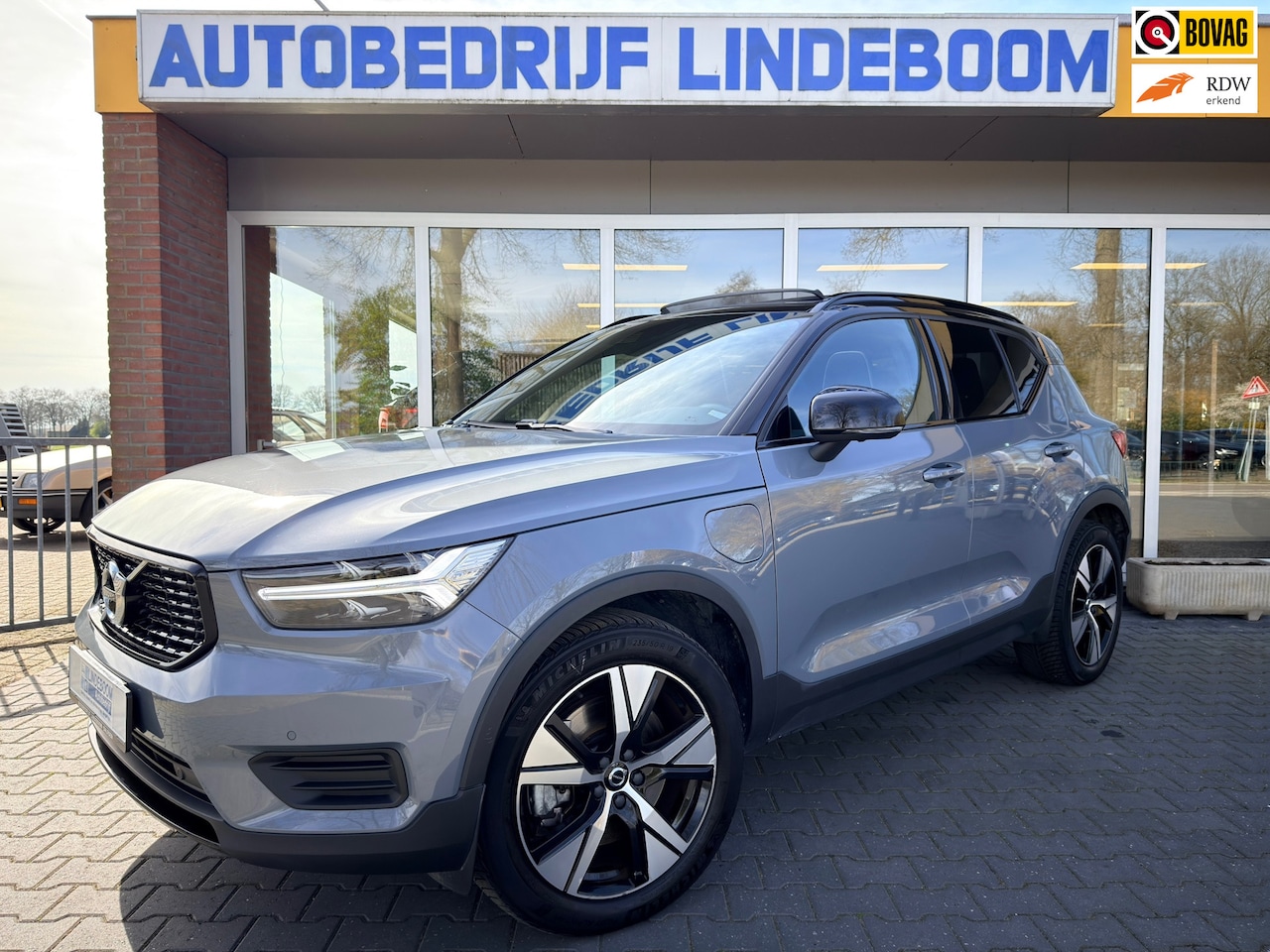 Volvo XC40 - 1.5 T4 Recharge R-Design 1.5 T4 Recharge R-Design, Pano, 360 camera, - AutoWereld.nl
