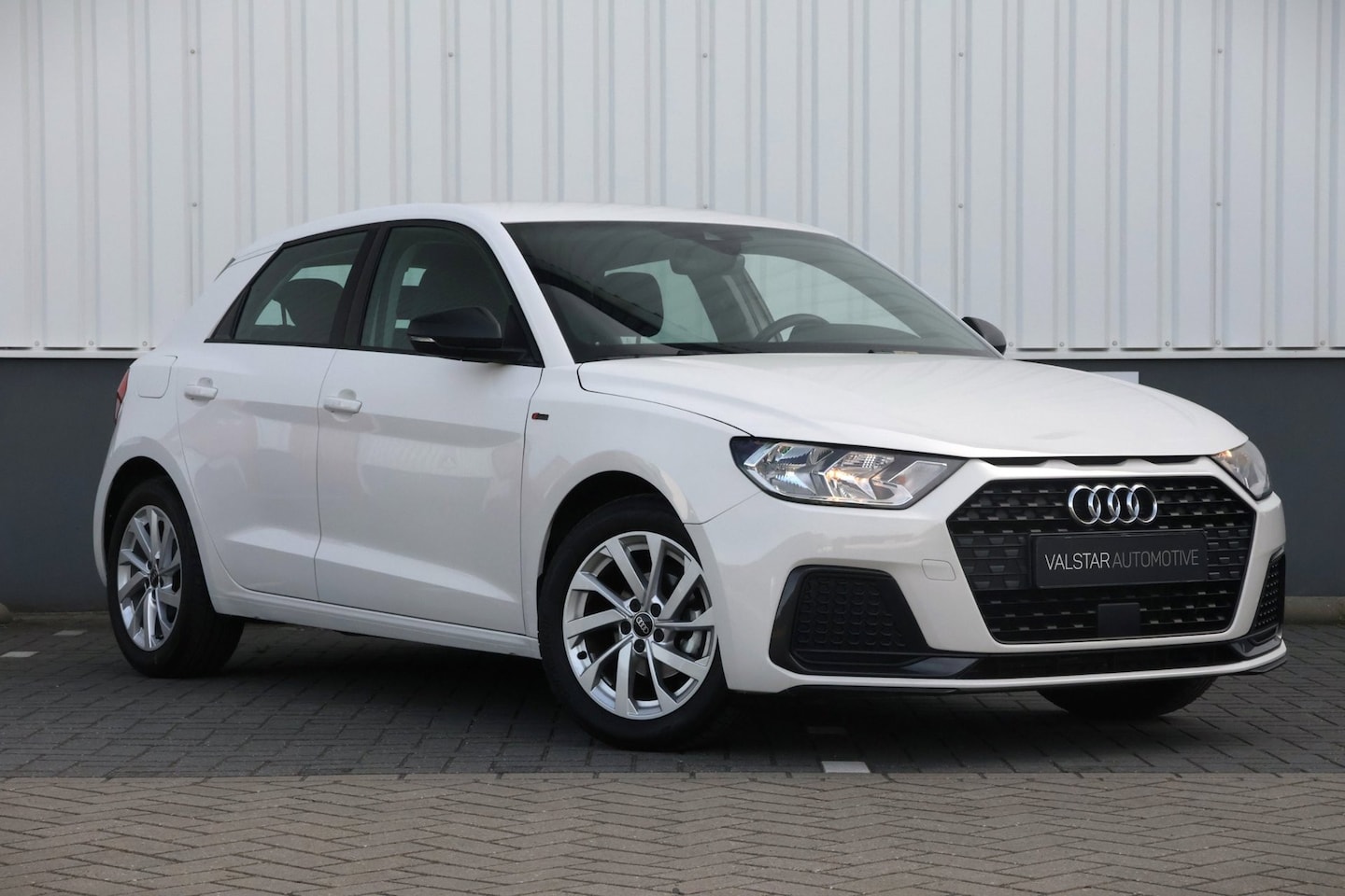 Audi A1 Sportback - 1.0 TFSI Sport | Automaat | Als nieuw! - AutoWereld.nl