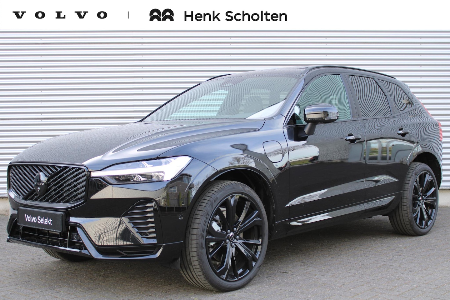 Volvo XC60 - T6 Plug-in hybrid AWD Plus Black Edition | | Panoramadak | Verwarmbare voorstoelen+achterb - AutoWereld.nl