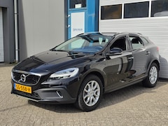 Volvo V40 Cross Country - 2.0 T3 Nordic+ Stoelverwarming - Standkachel