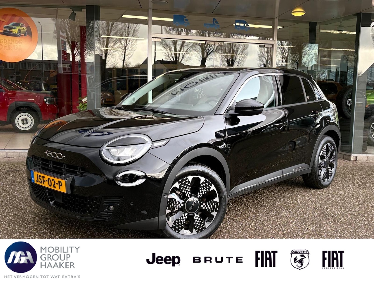 Fiat 600 - 1.2 Hybrid La Prima | Stoelverwarming | Carplay | Leer | Camera | Massage | - AutoWereld.nl